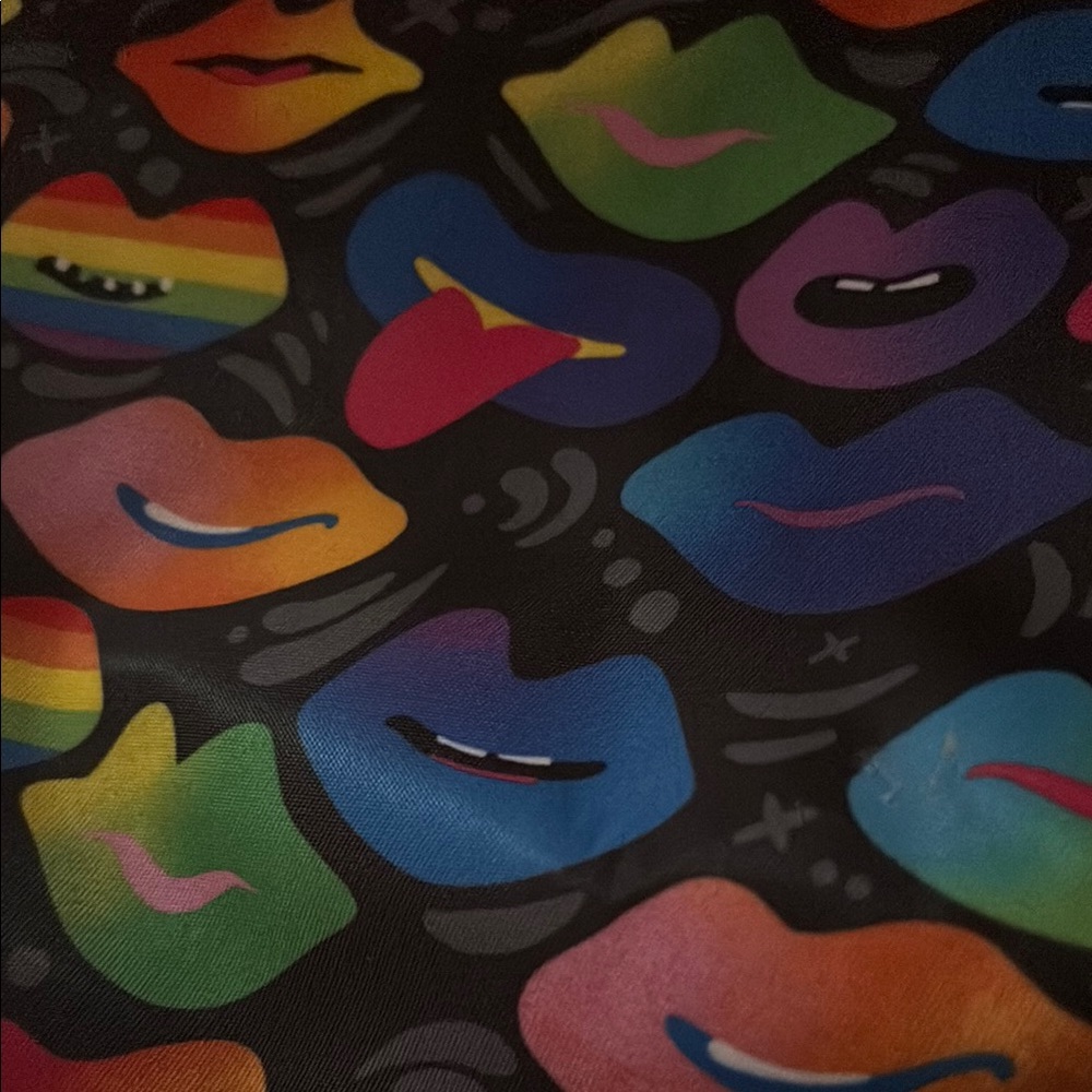 Colorful Lips Pattern Scarf